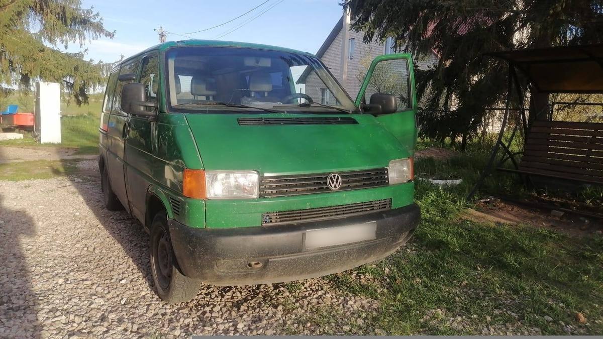 Купить Volkswagen Transporter T4 минивэн, 1992 года, цвет: Зеленый, за  230000 руб. в Санкт-Петербурге